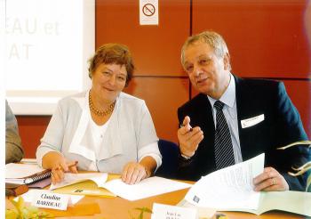 Claudine BARIDEAU, Prsidente de CIGALE et Jean-Luc PERAT, Prsident des Ruches du Nord  signe la convention de partenariat